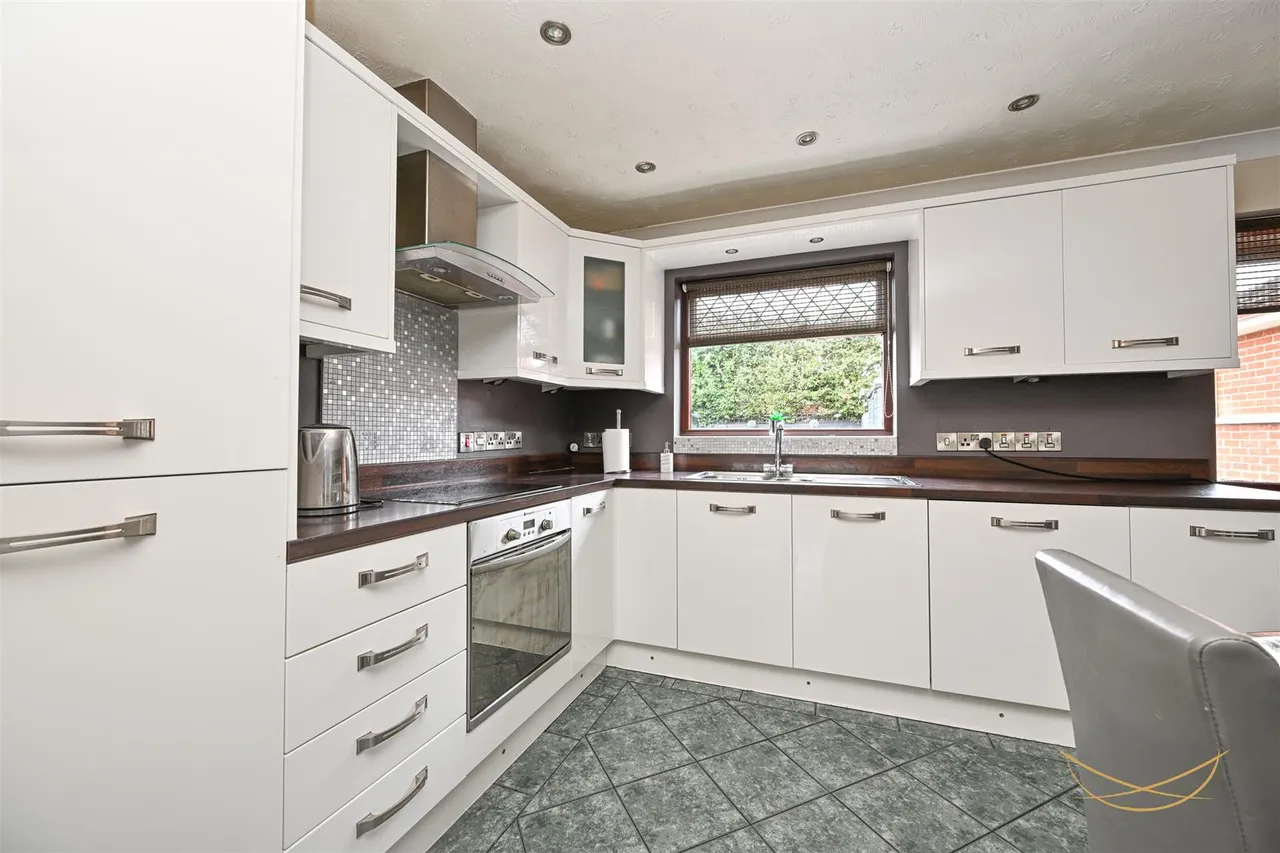 Clare Heights, Ballyclare, BT39, photo 12