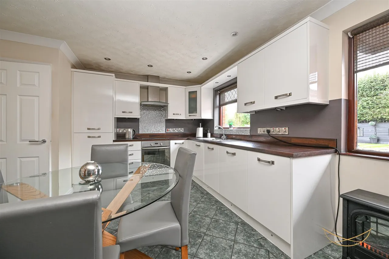 Clare Heights, Ballyclare, BT39, photo 11