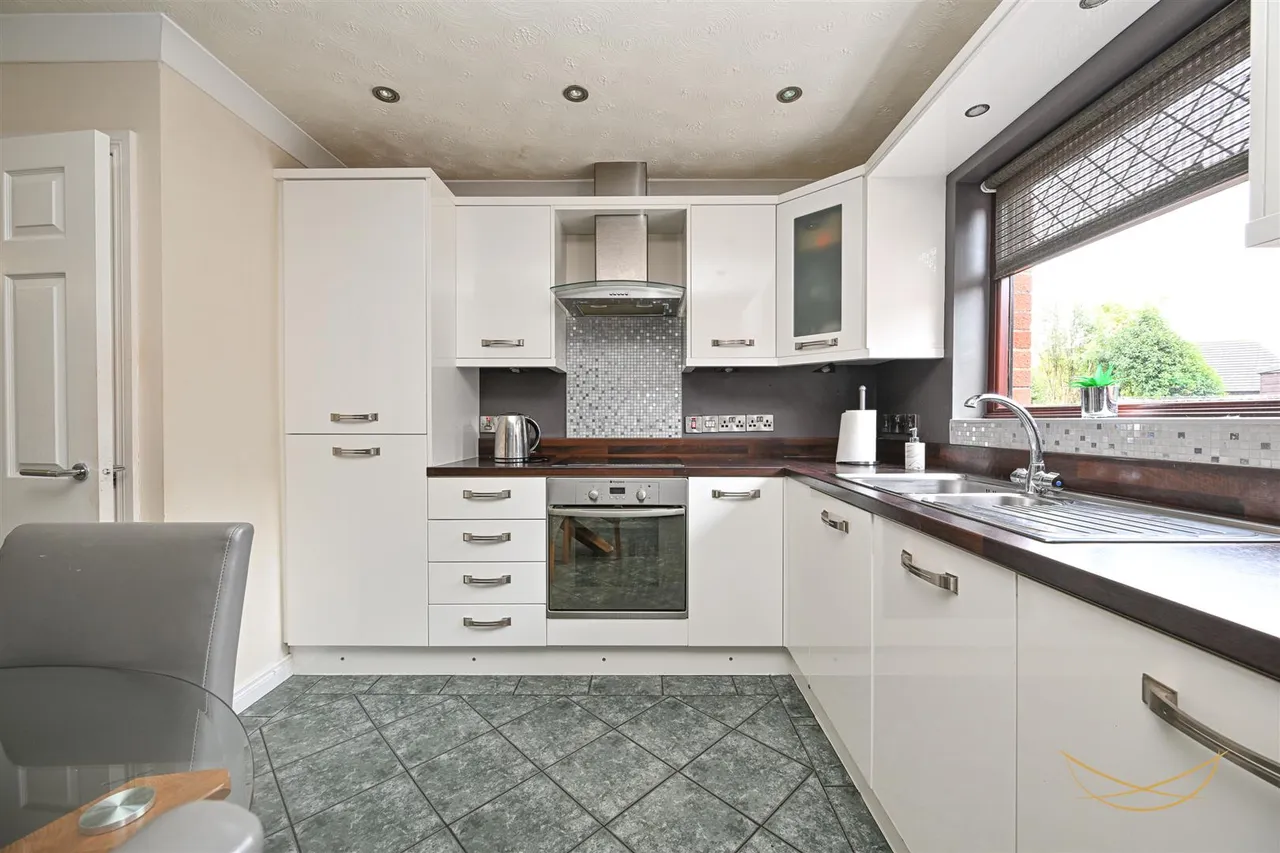 Clare Heights, Ballyclare, BT39, photo 13