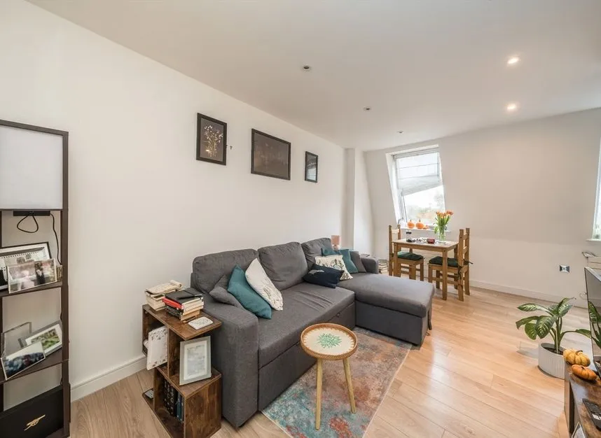 London Road, Twickenham, TW1, photo 2