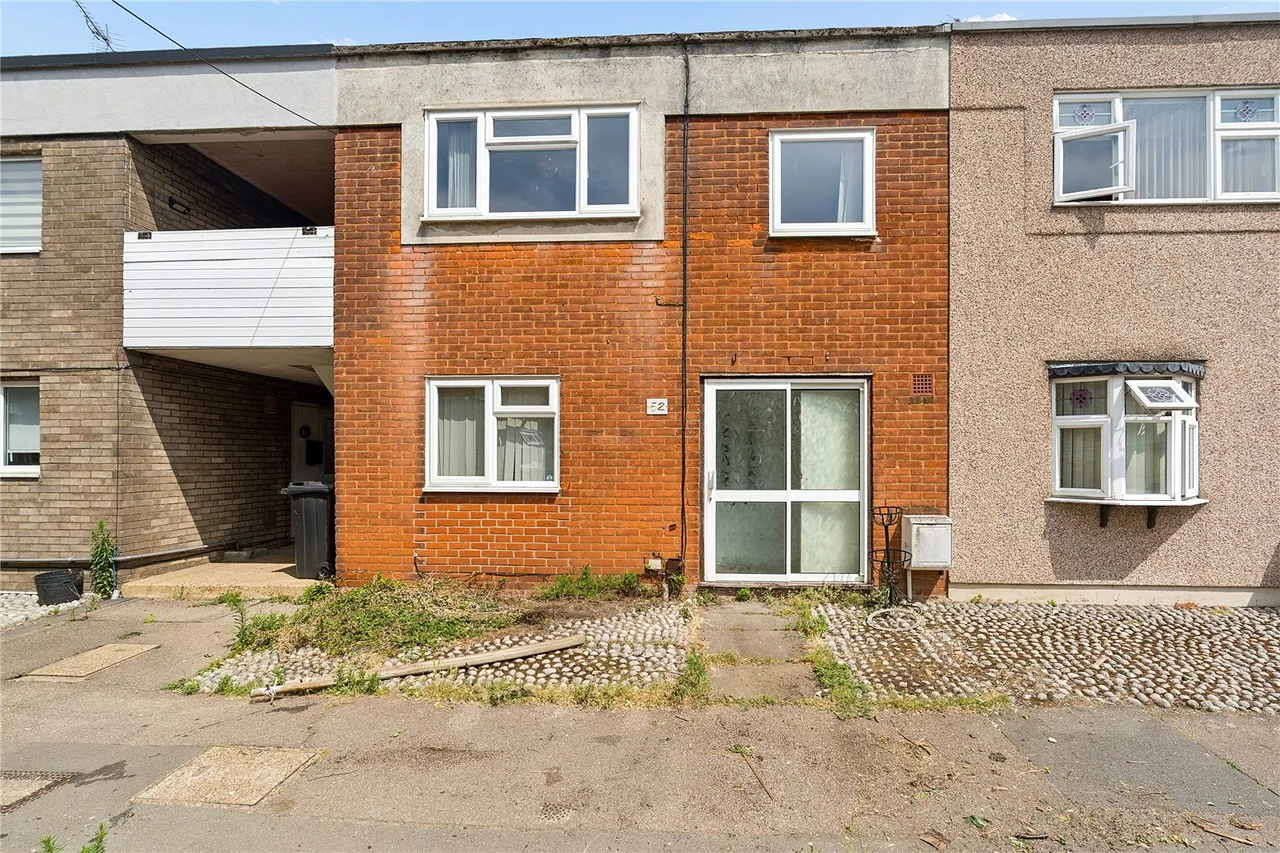 3 bed house for sale, Pomfret Mead, Basildon, SS14