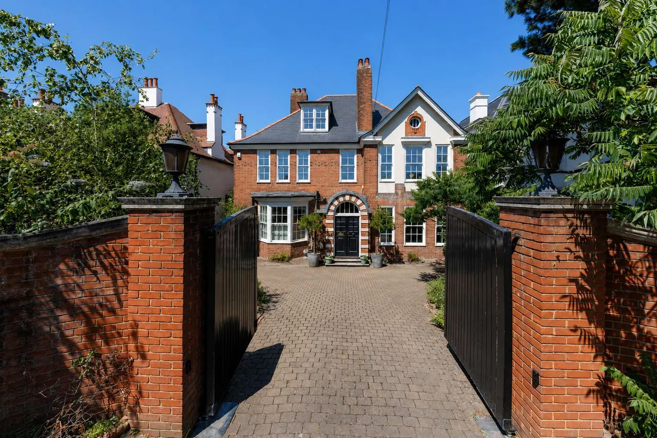 Kingston Hill, Kingston upon Thames, KT2 7LN, photo 7