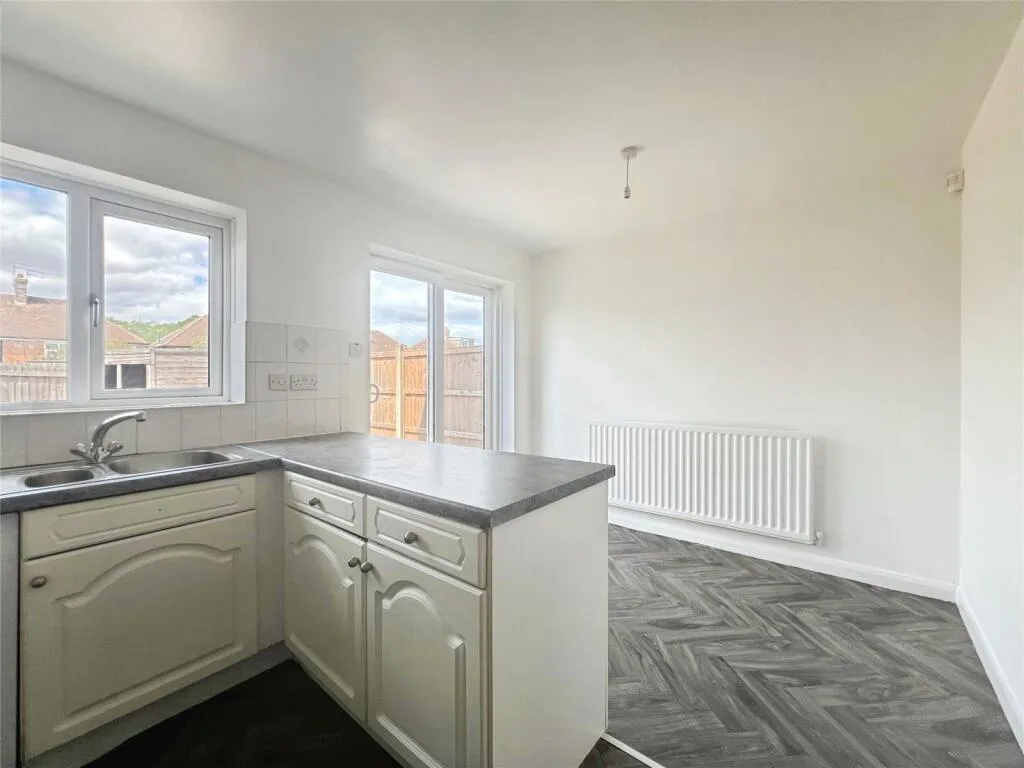 Weilerswist Drive, Whitnash, CV31, photo 5