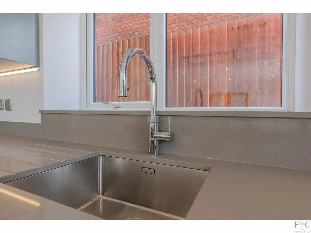 Cleves Gardens, Leicester, LE2, photo 16