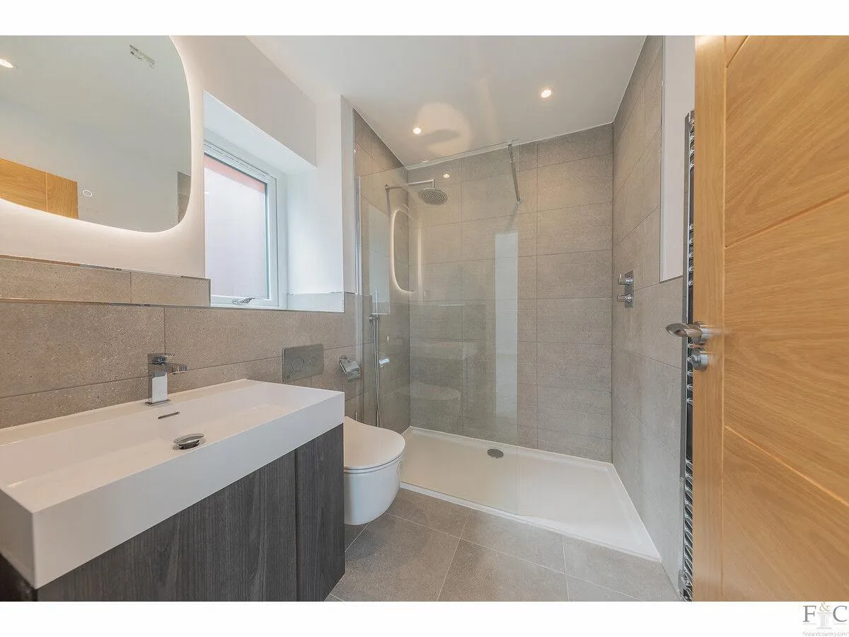 Cleves Gardens, Leicester, LE2, photo 22