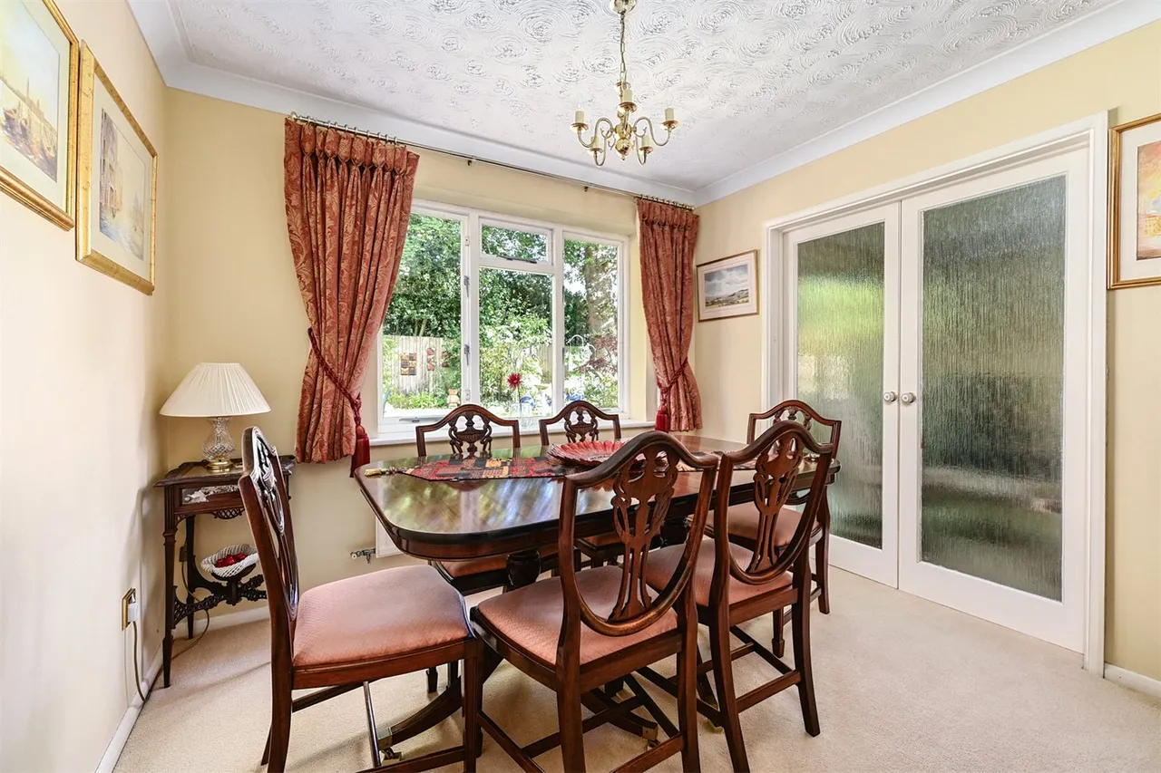 Broadhurst, Farnborough, Hampshire, GU14 9XA, photo 7
