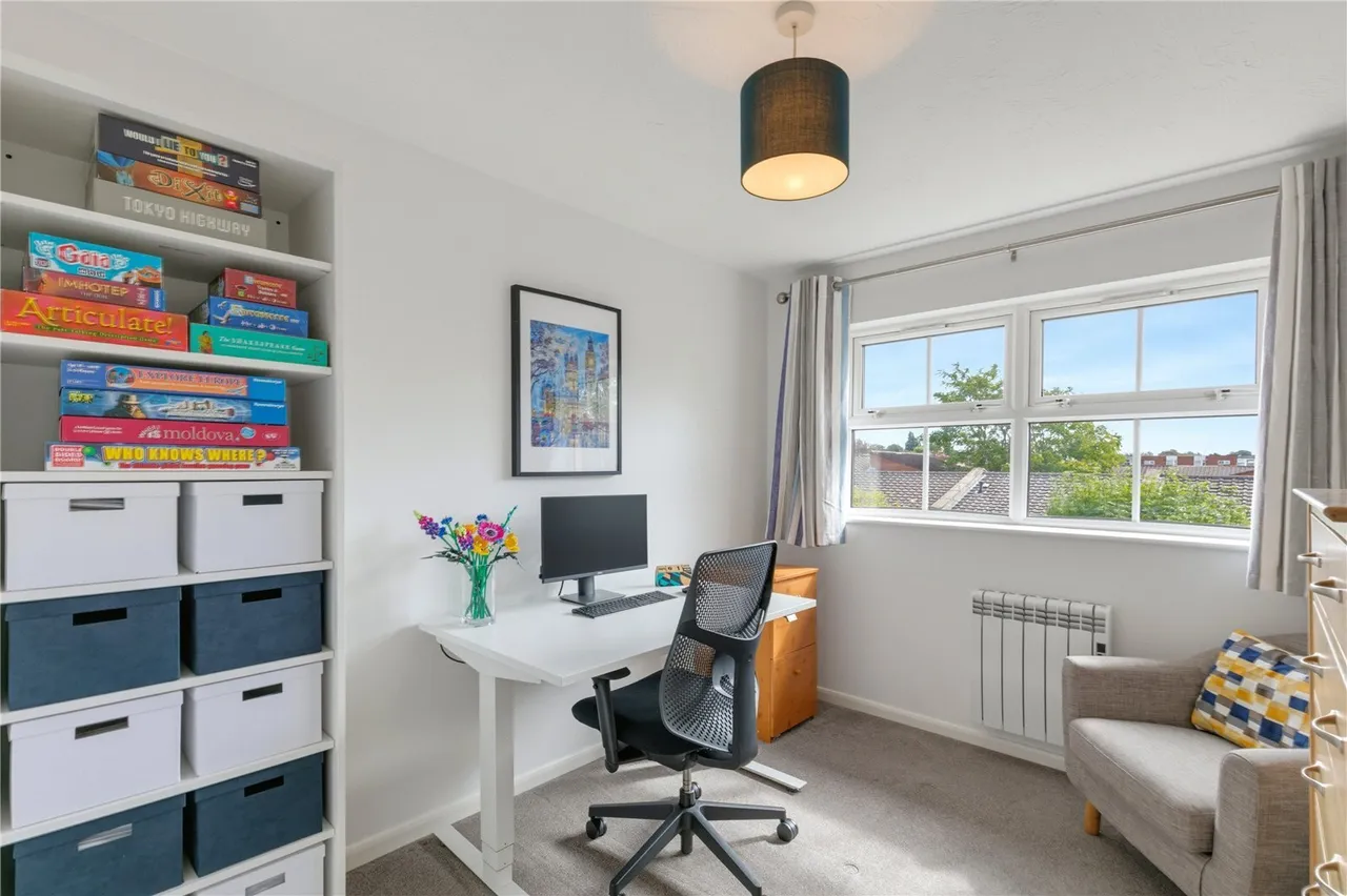 Shire Place, London, SW18, photo 4