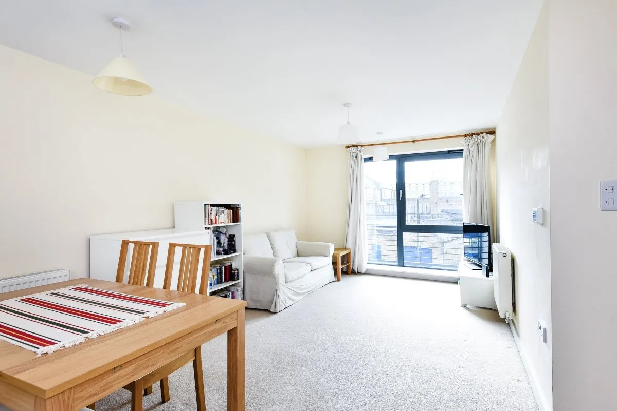 Uxbridge Road, West Ealing, London, W13, photo 10