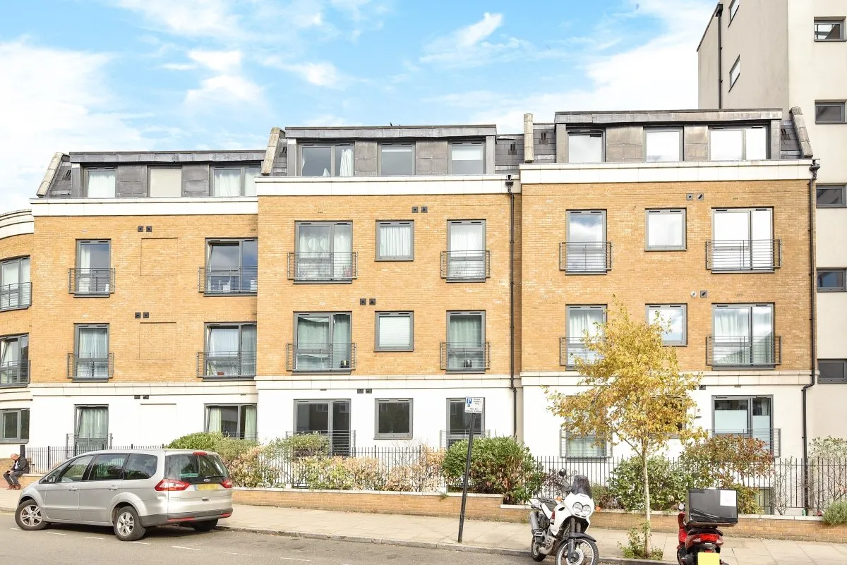Uxbridge Road, West Ealing, London, W13, photo 5