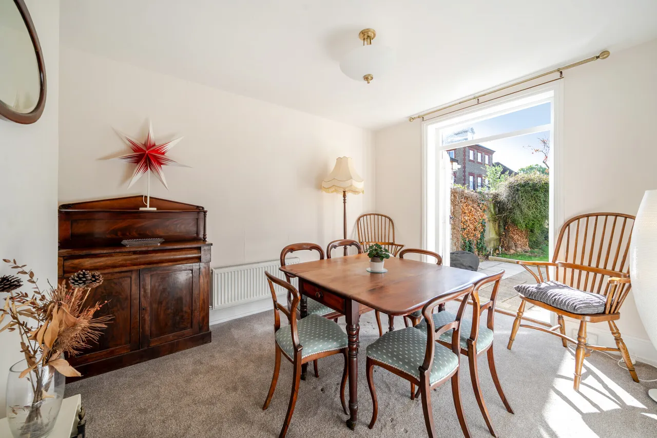 Long Garden Walk, Farnham, GU9, photo 4