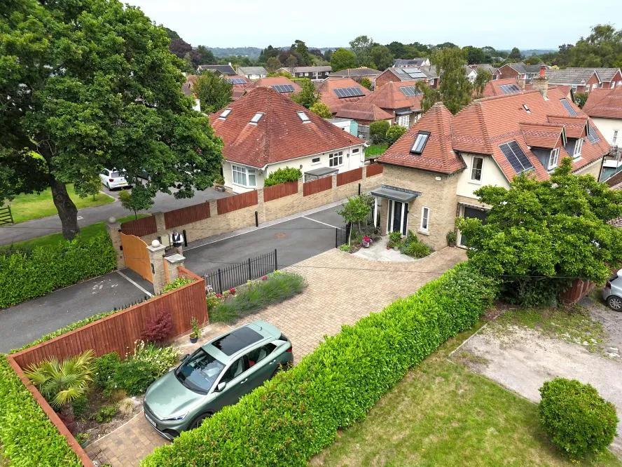 4 bed property for sale, Gravel Hill, Wimborne, BH21