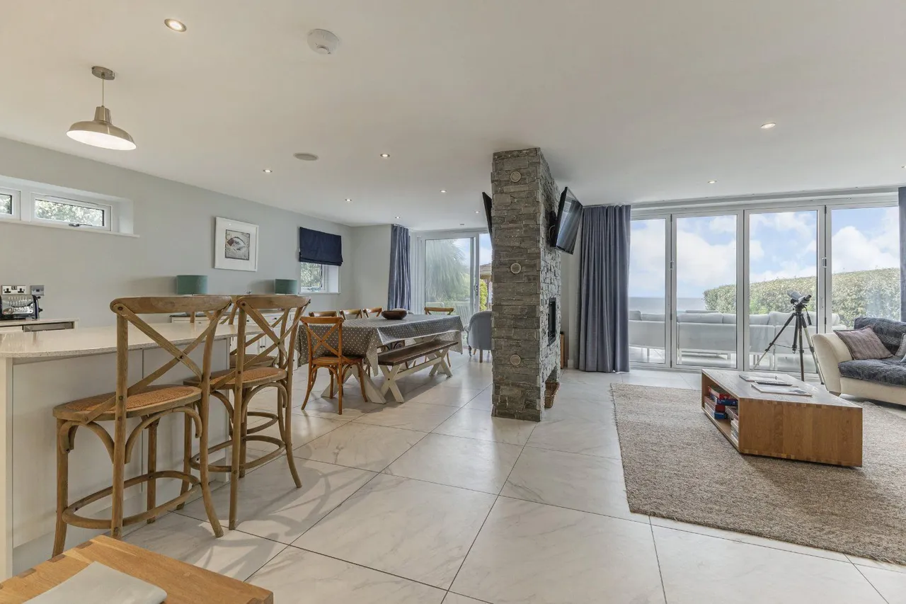 School Hill, Mevagissey, St. Austell, Cornwall, PL26 6TH, photo 4