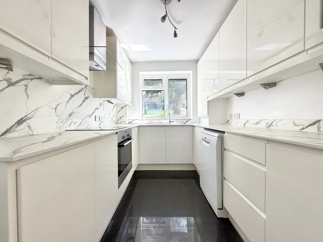 2 bed flat to rent, Varndean Drive, Brighton, BN1