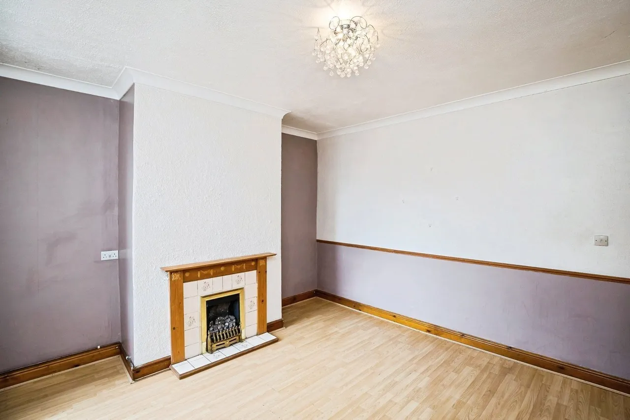 Percy Road, Wrexham, LL13, photo 4