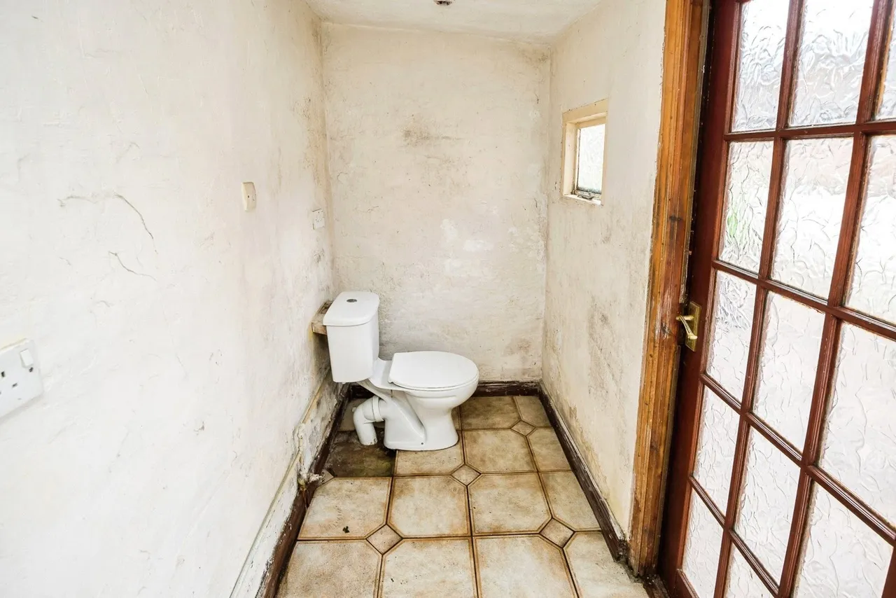 Percy Road, Wrexham, LL13, photo 15