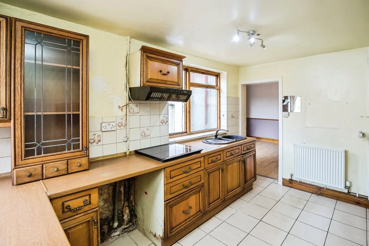 Percy Road, Wrexham, LL13, photo 7