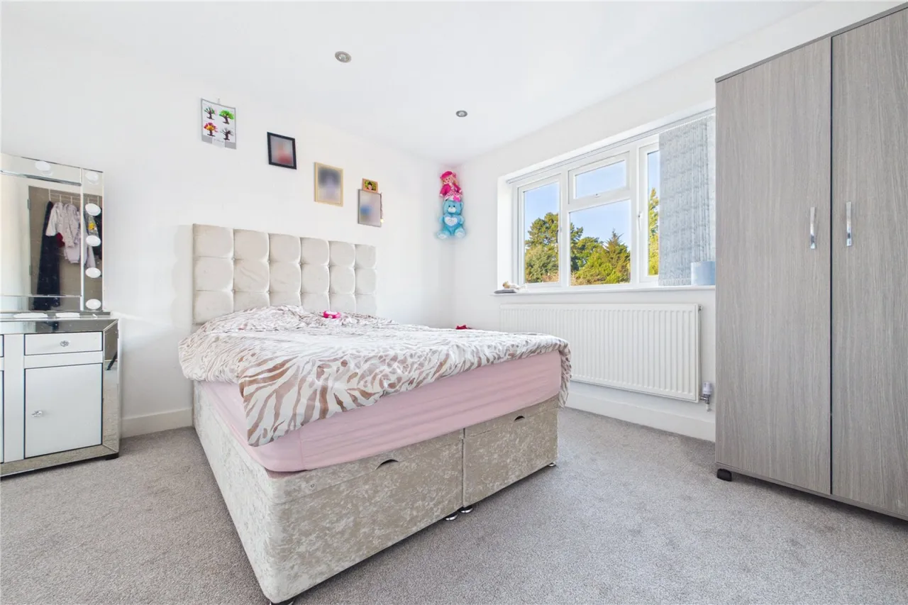Old Bath Road, Calcot, RG31, photo 9