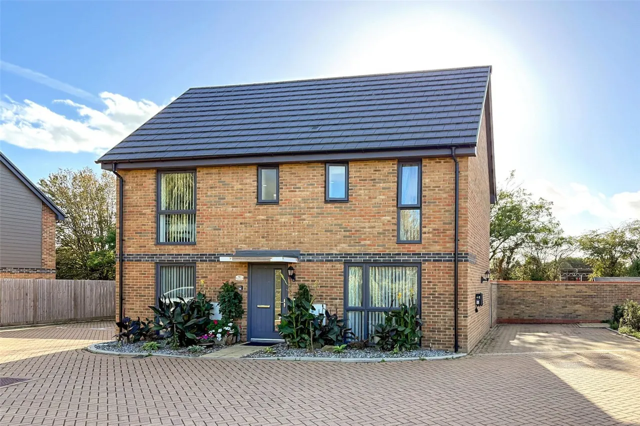 3 bed house for sale, Littlehampton, BN17