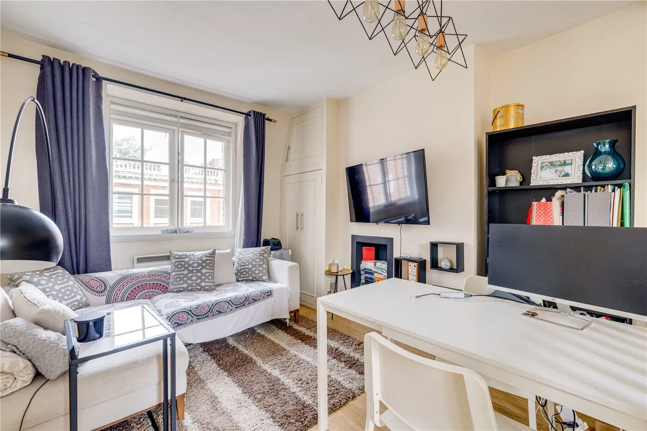1 bed flat for sale, Charleville Road, London, W14