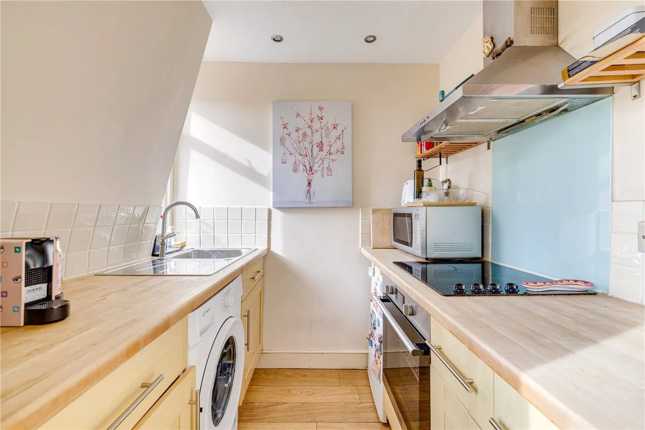 Charleville Road, London, W14, photo 2