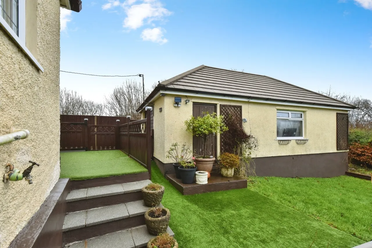 Llandeilo Road, Gorslas, SA14, photo 23