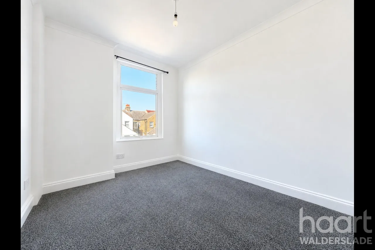 Wellesley Road, ME12, photo 11