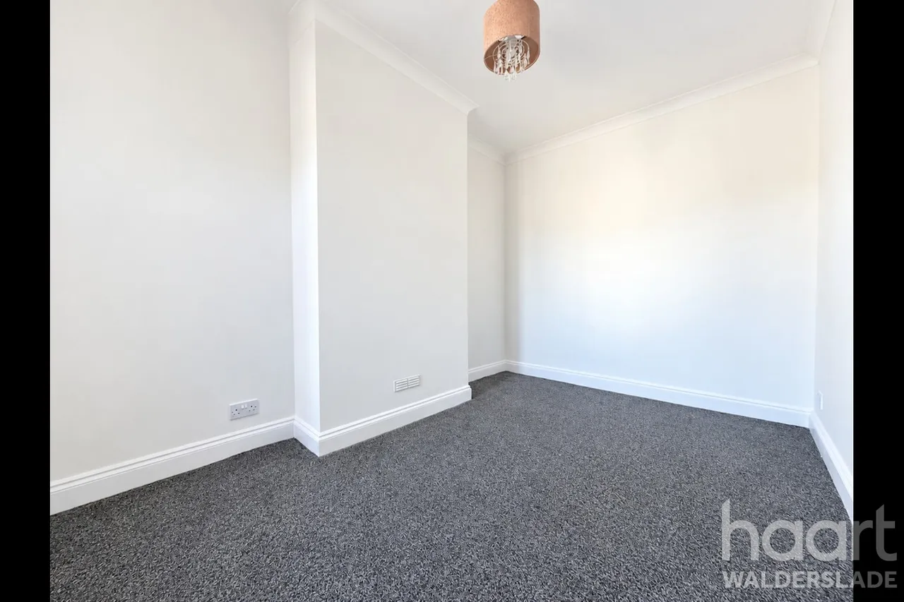 Wellesley Road, ME12, photo 10