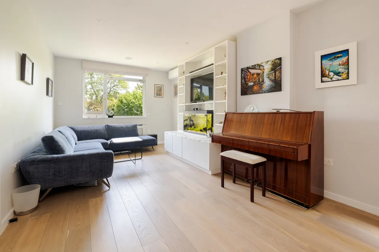 16A The Bishops Avenue, London, N2, photo 9
