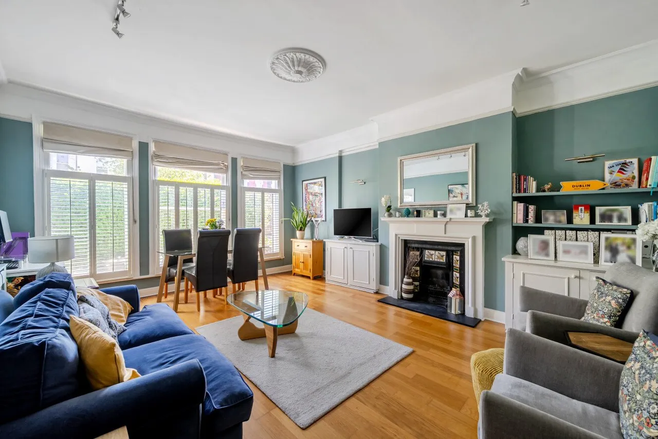 2 bed flat for sale — Ritherdon Road, Balham, London, SW17