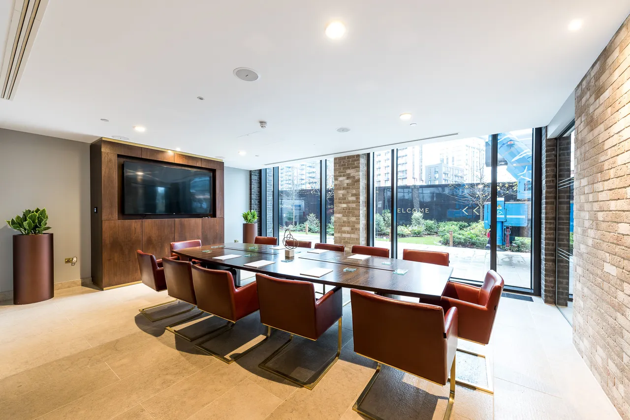 16 Thornes House, Charles Clowes Walk, The Residence, 40-42 Ponton Road, London, photo 12