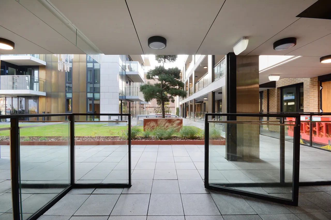 St Gabriel Walk, SE1, photo 7