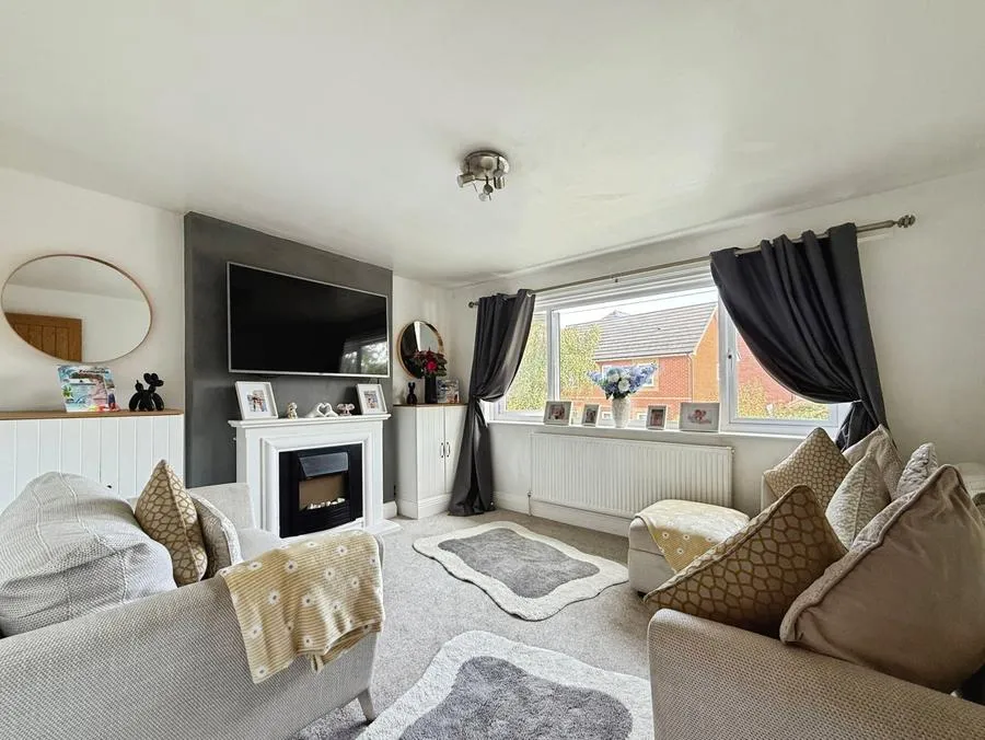 Cricket Field Grove, Crowthorne, RG45, photo 2