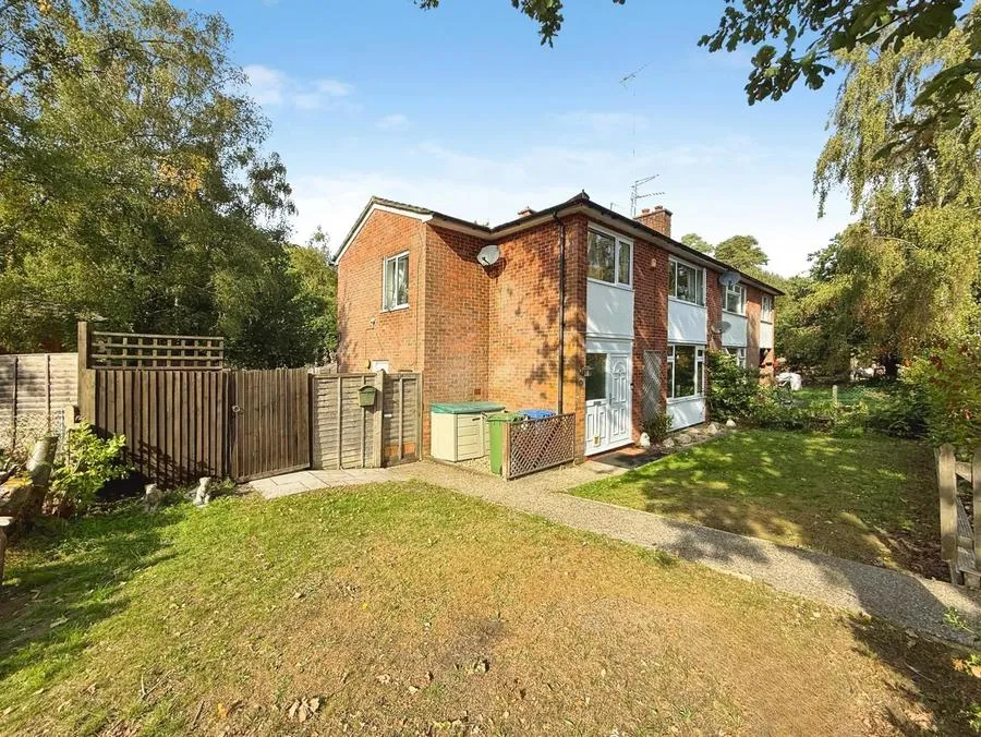 Cricket Field Grove, Crowthorne, RG45, photo 4