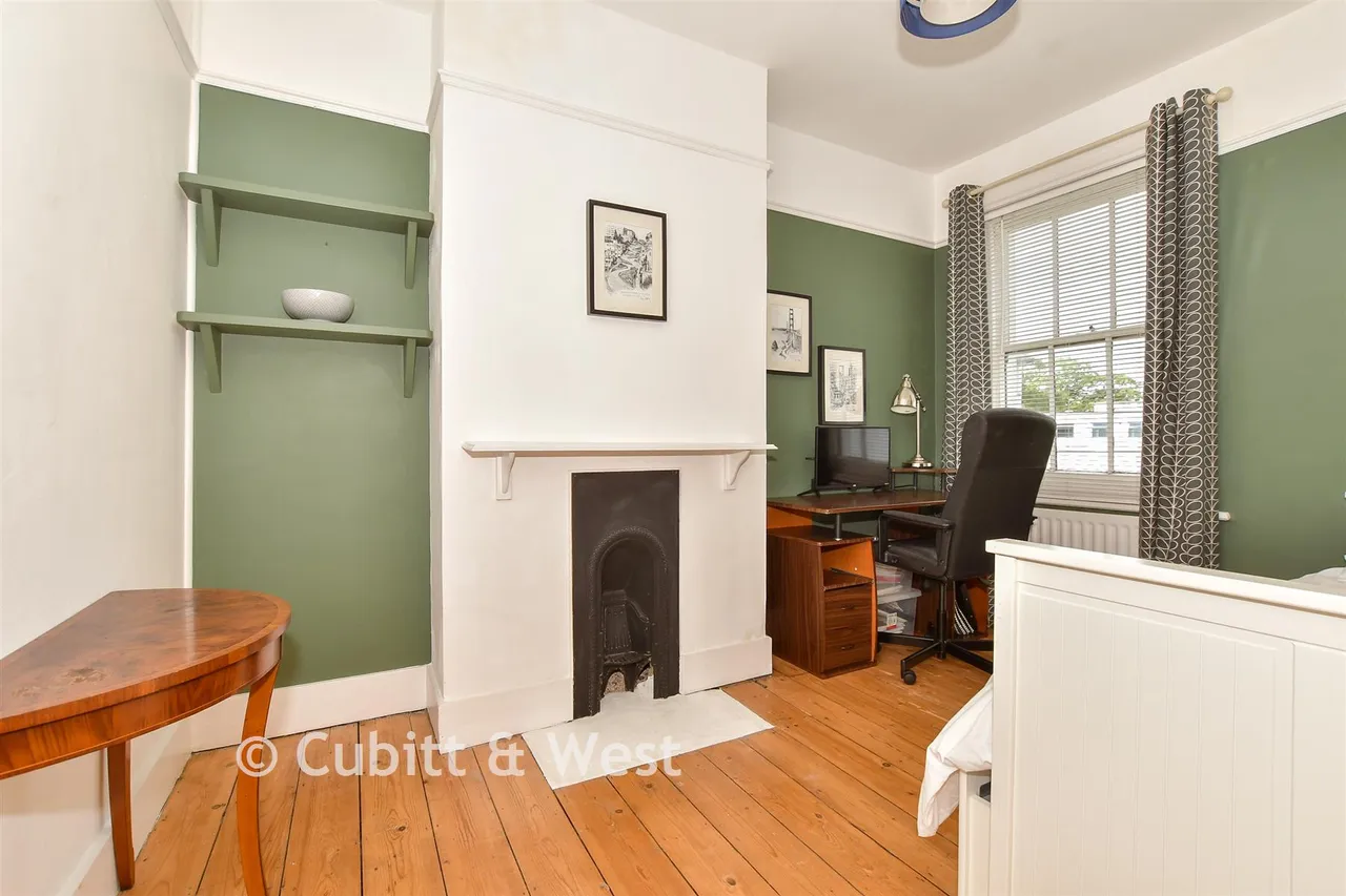 Ashdown Road, Worthing, BN11, photo 17