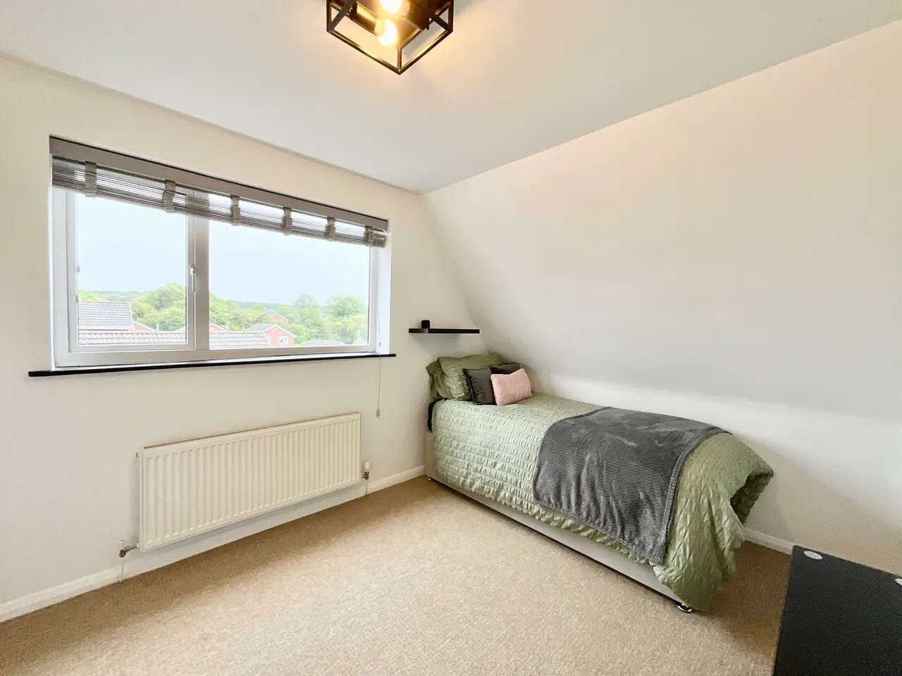 Woburn Close, Stoke-On-Trent, ST4, photo 11