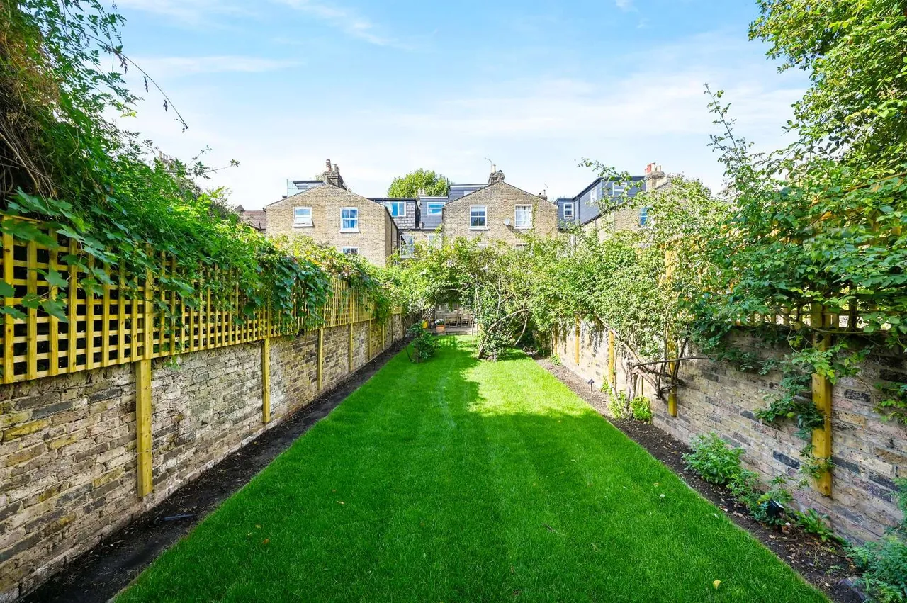 Ormiston Grove, London, W12, photo 13