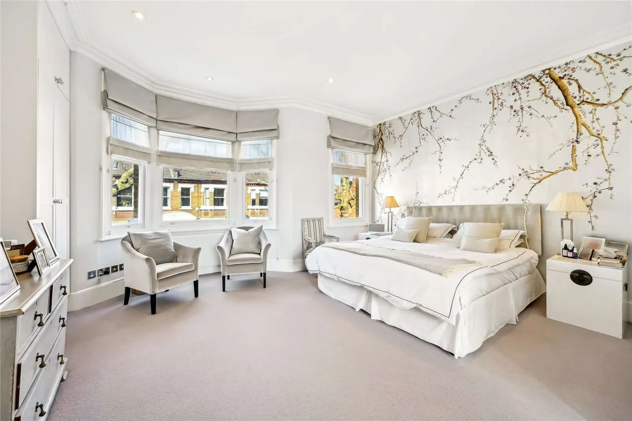 Ormiston Grove, London, W12, photo 14