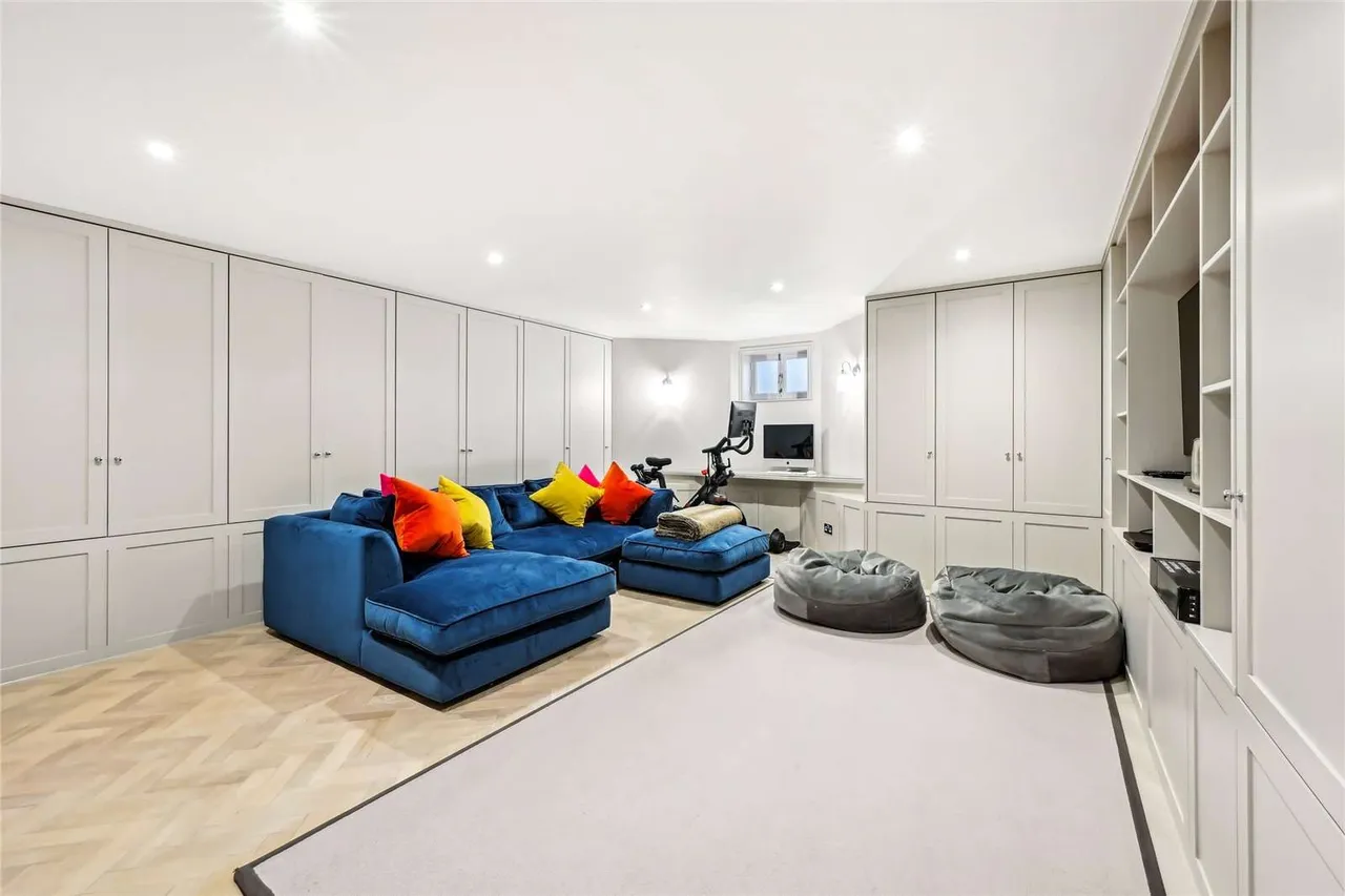 Ormiston Grove, London, W12, photo 4