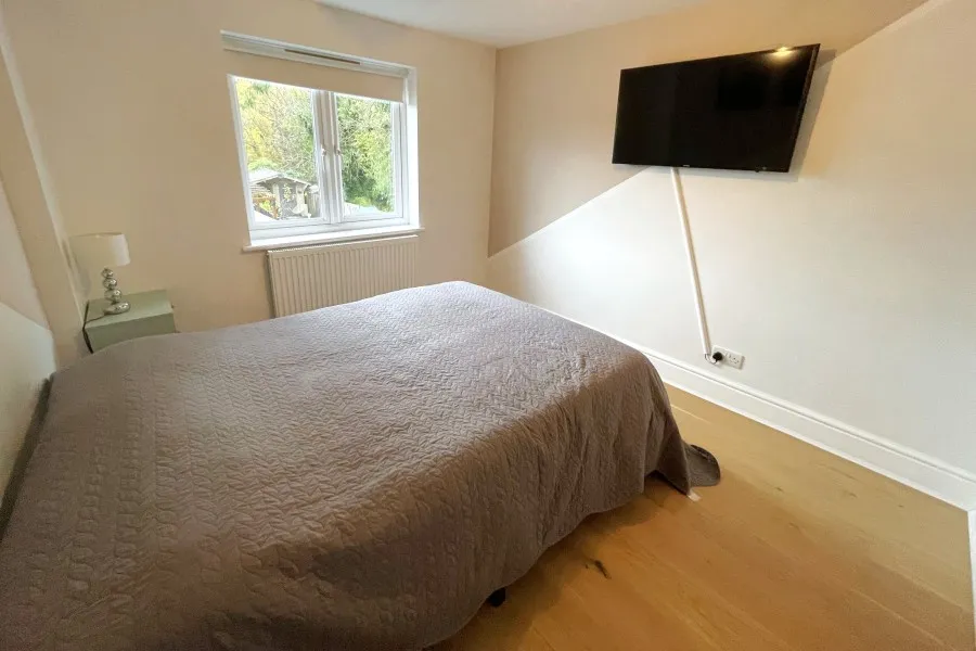 Alexandra Road, Addlestone, KT15, photo 9