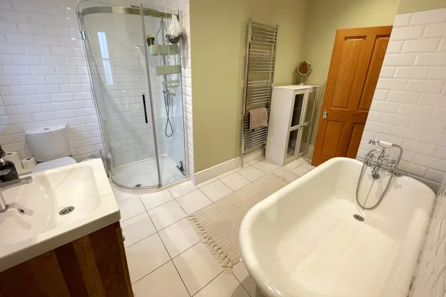 Alexandra Road, Addlestone, KT15, photo 11