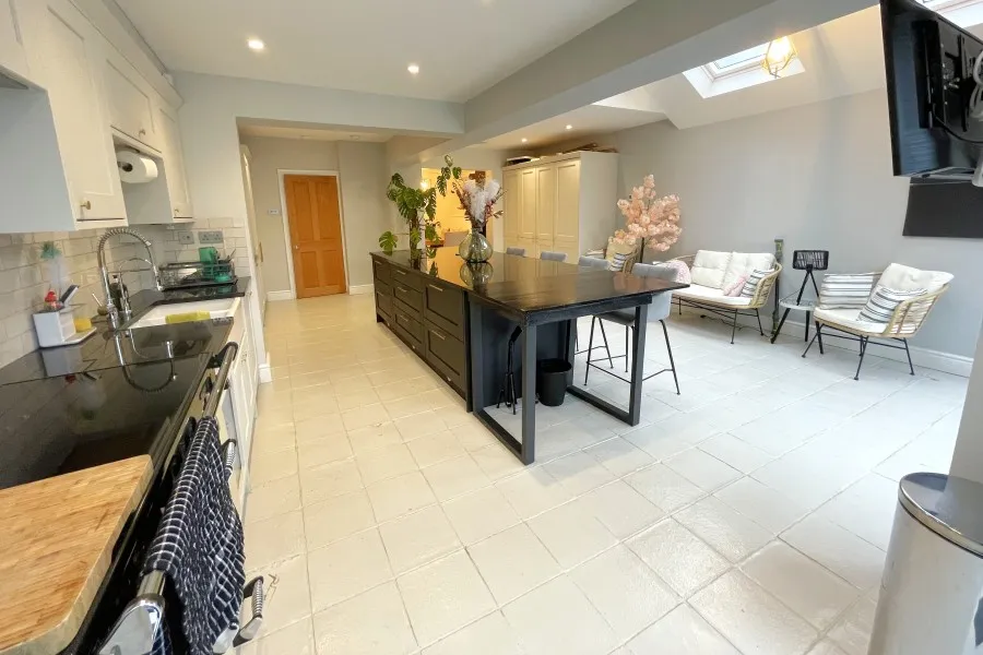 Alexandra Road, Addlestone, KT15, photo 4