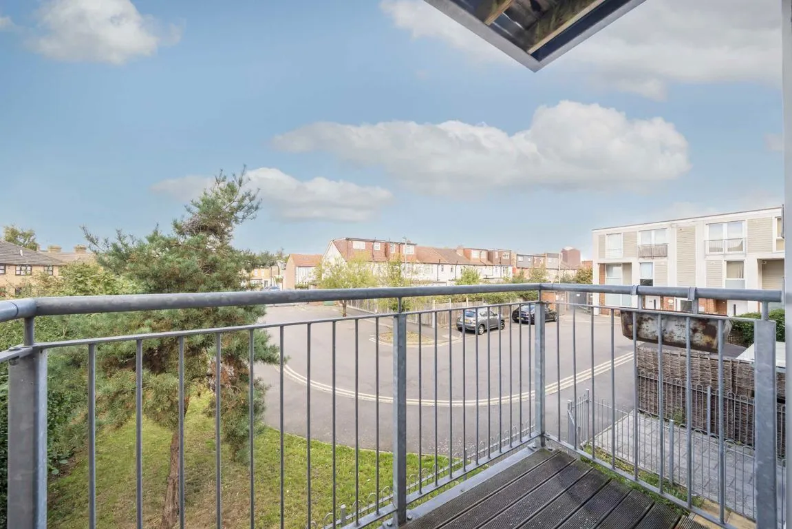 Brownell Place, W7, photo 6