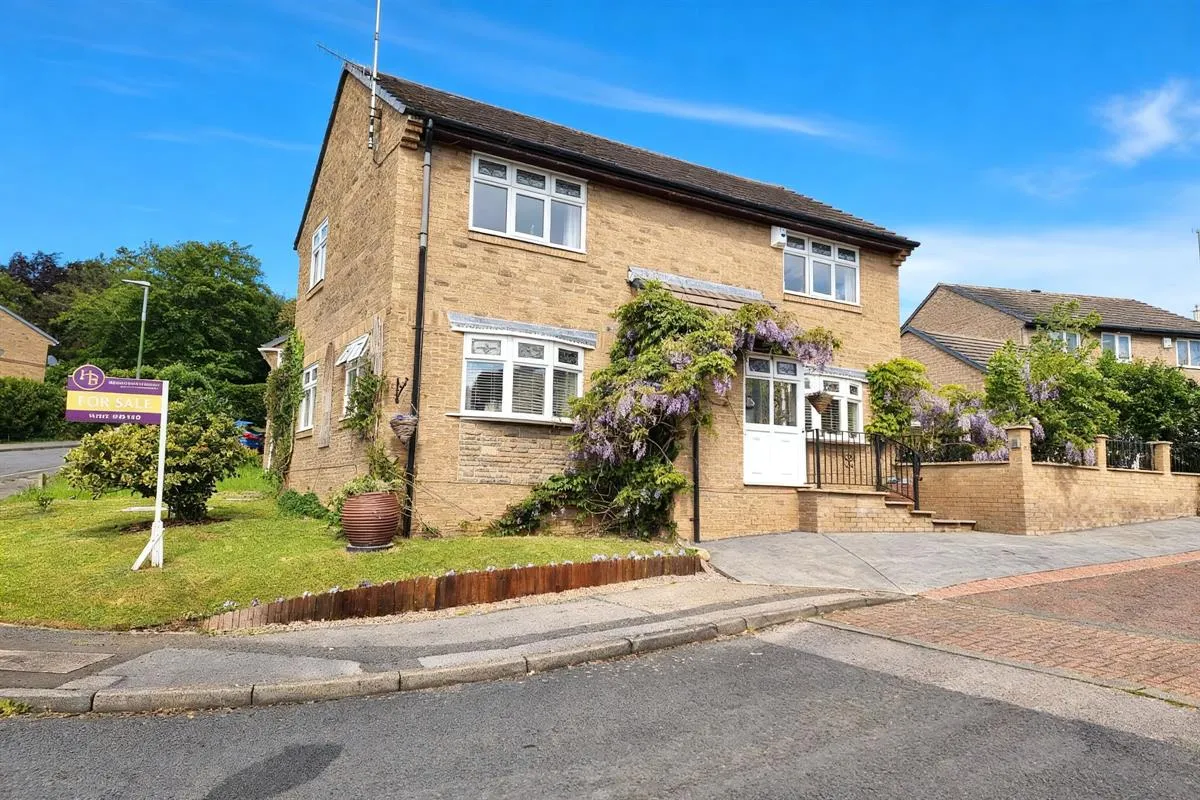 3 bed house for sale — Aintree Drive, Shotley Bridge