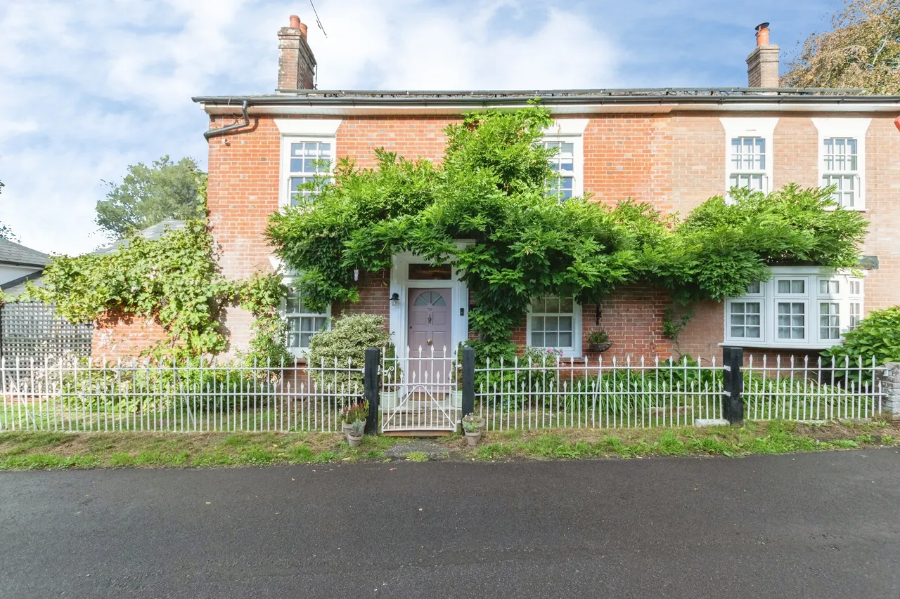 4 bed house for sale, Salisbury Road, Ringwood, BH24