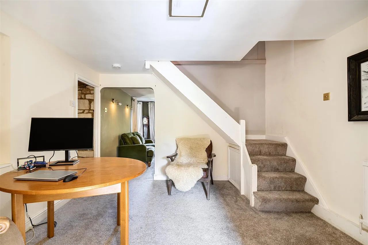 Old Road, Studley, SN11, photo 8