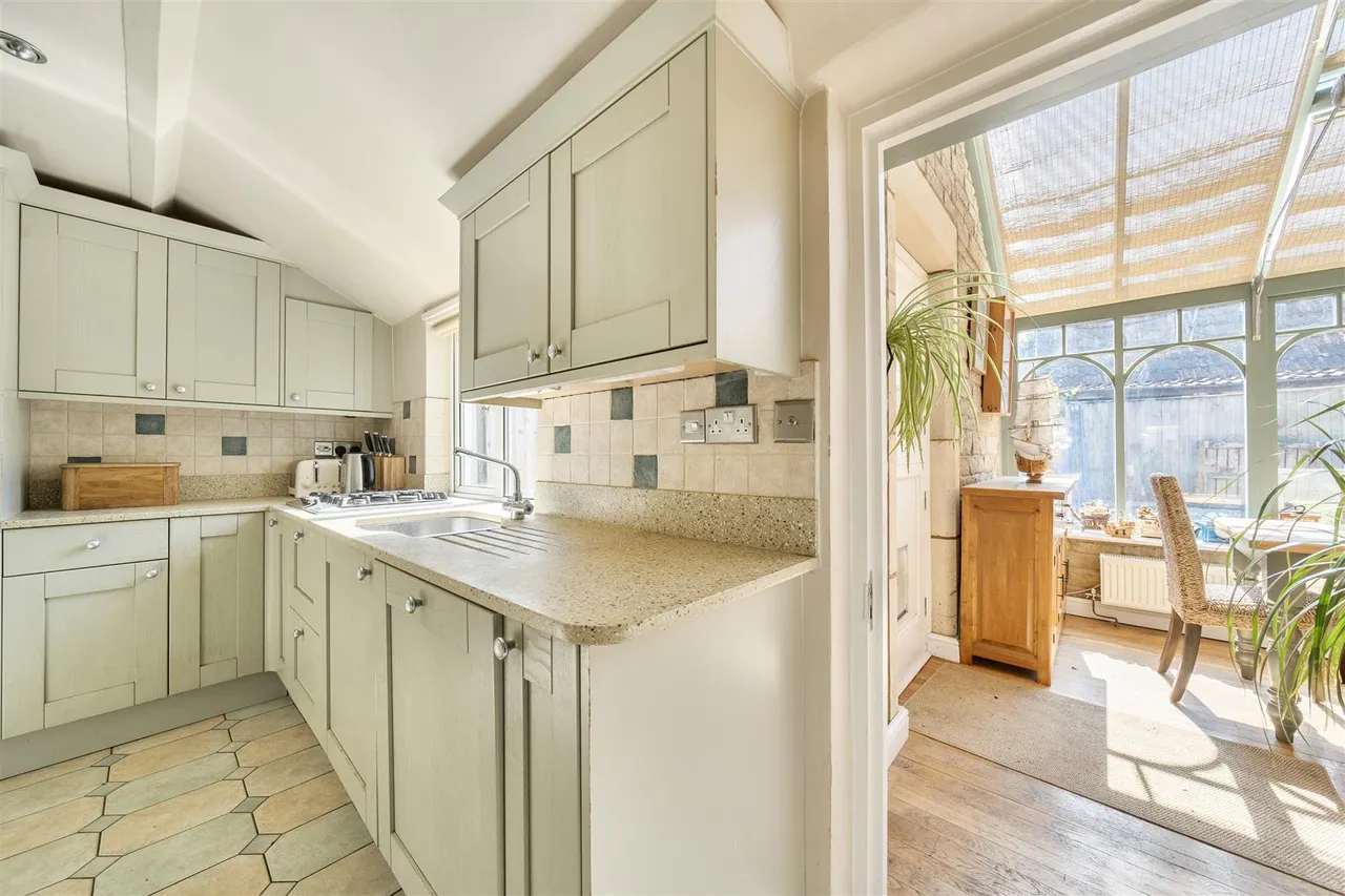 Old Road, Studley, SN11, photo 6