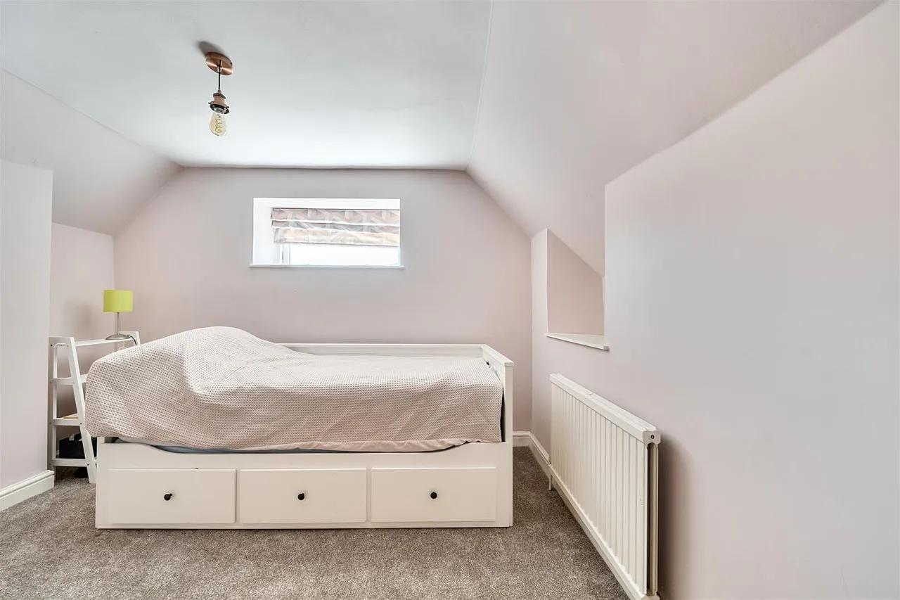 Old Road, Studley, SN11, photo 17