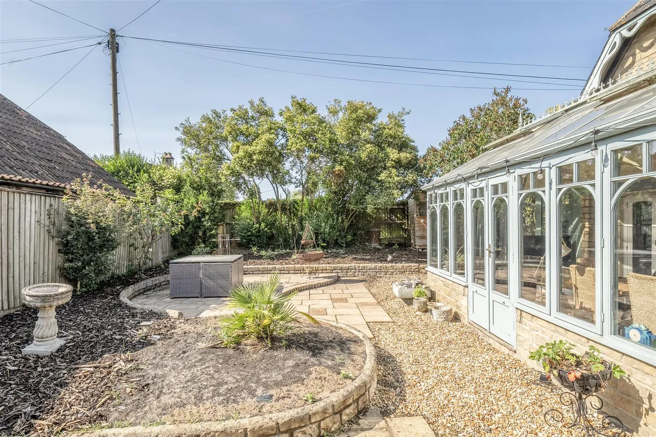 Old Road, Studley, SN11, photo 21