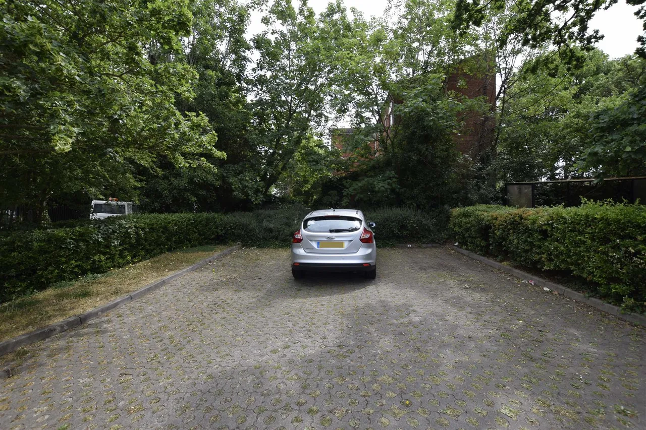 Stanley Avenue, Wembley, HA0, photo 9