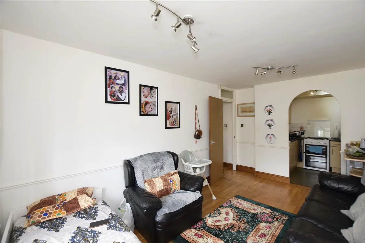 Stanley Avenue, Wembley, HA0, photo 8